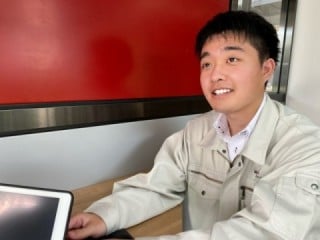 スタッフインタビュー スタッフインタビュー
